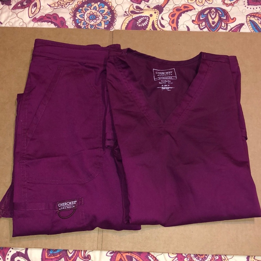 Cherokee Workwear Collection Scrub Set